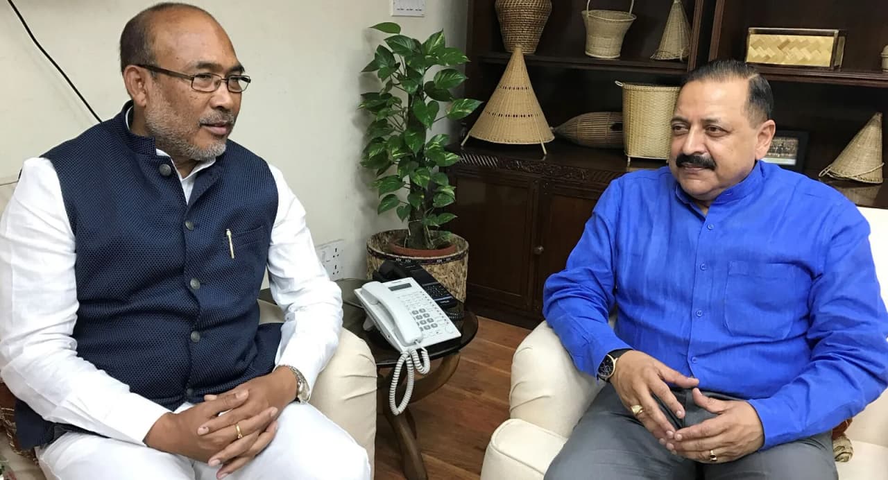 N Biren Singh (left), then Manipur Chief Minister, with Union Minister Jitendra Singh in New Delhi (file photo)