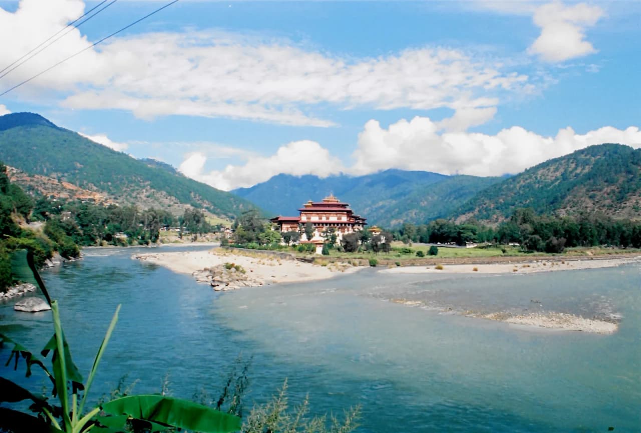 The Mo Chhu river in Bhutan, which carried the glacial lake flood downstream (file photo)